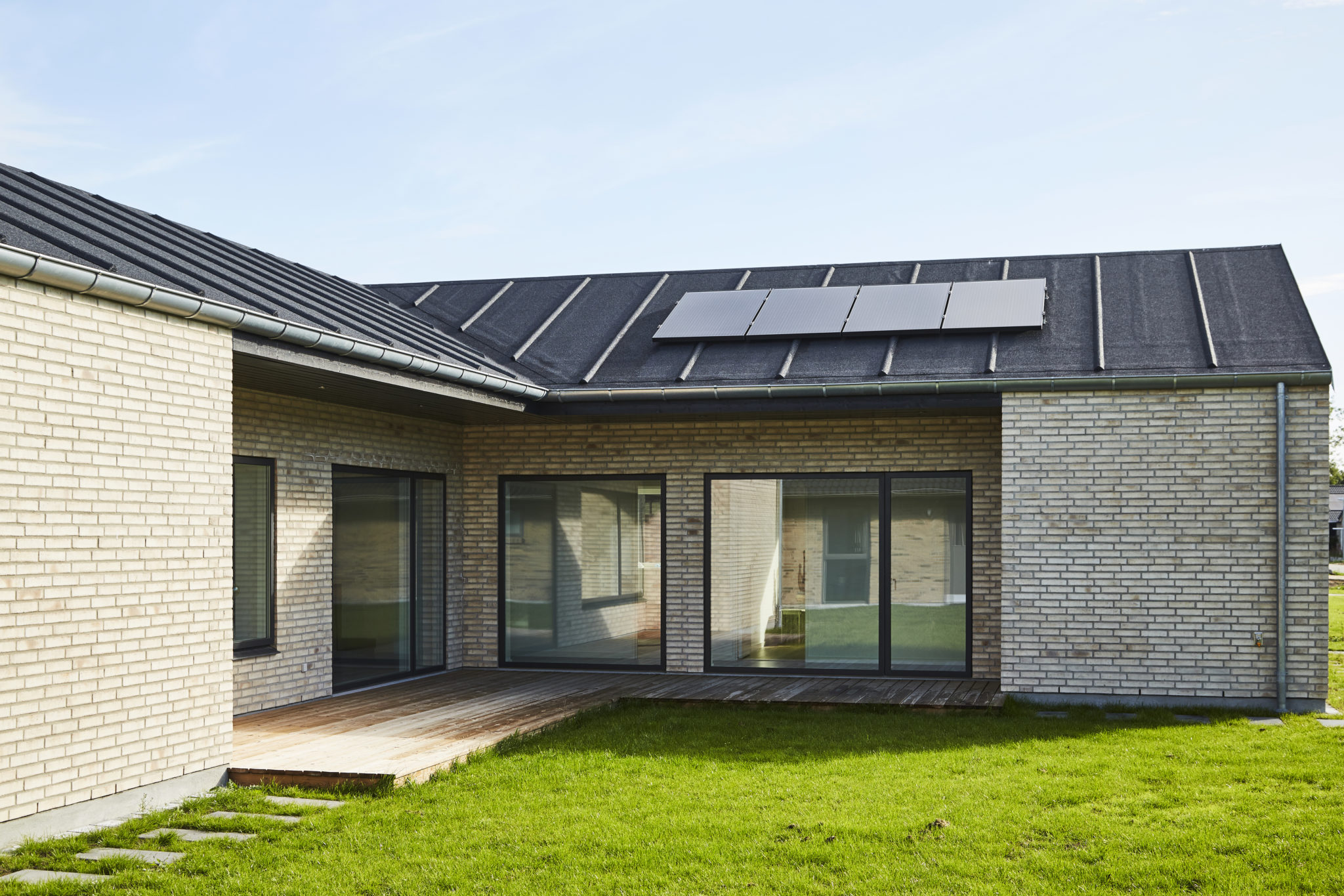 Byg et vinkelhus med plads til hele familien