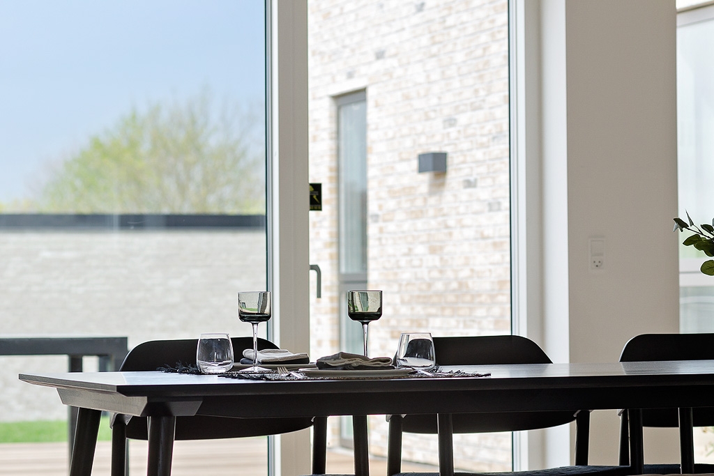 8414413_38-328-16_photo_web